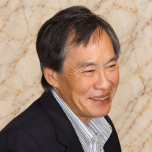 Dr. Luis Li Mau